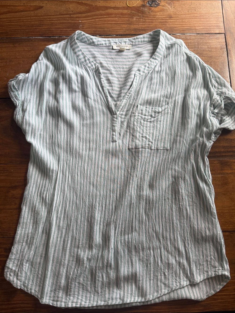 Women’s Light Green Stripe Short-Sleeve Henley Shirt